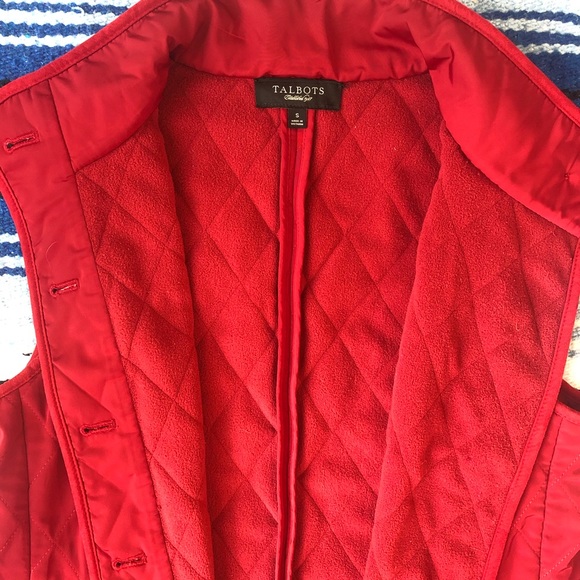 Red Vest - Picture 1 of 2